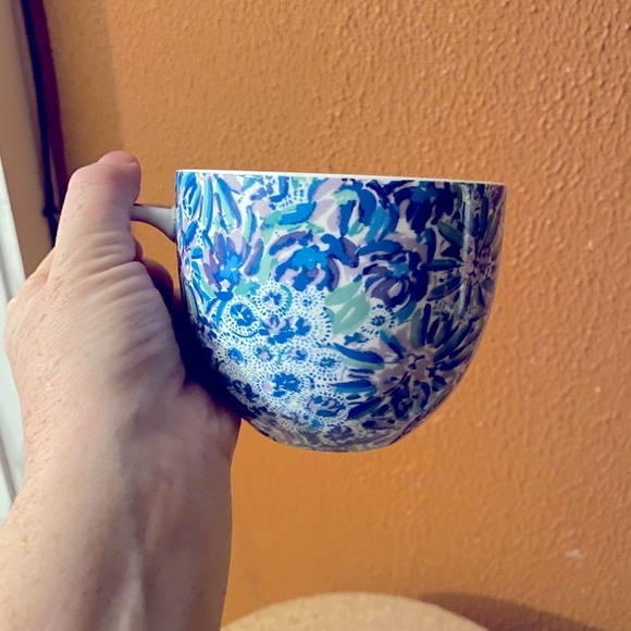 Lilly Pulitzer Coffee/Tea Mug - Picture 2 of 6